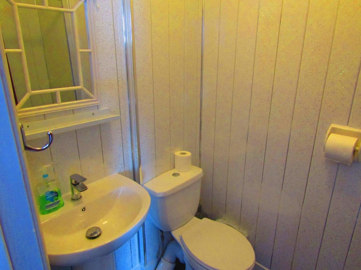 Standard Dreibettzimmer mit Meerblick