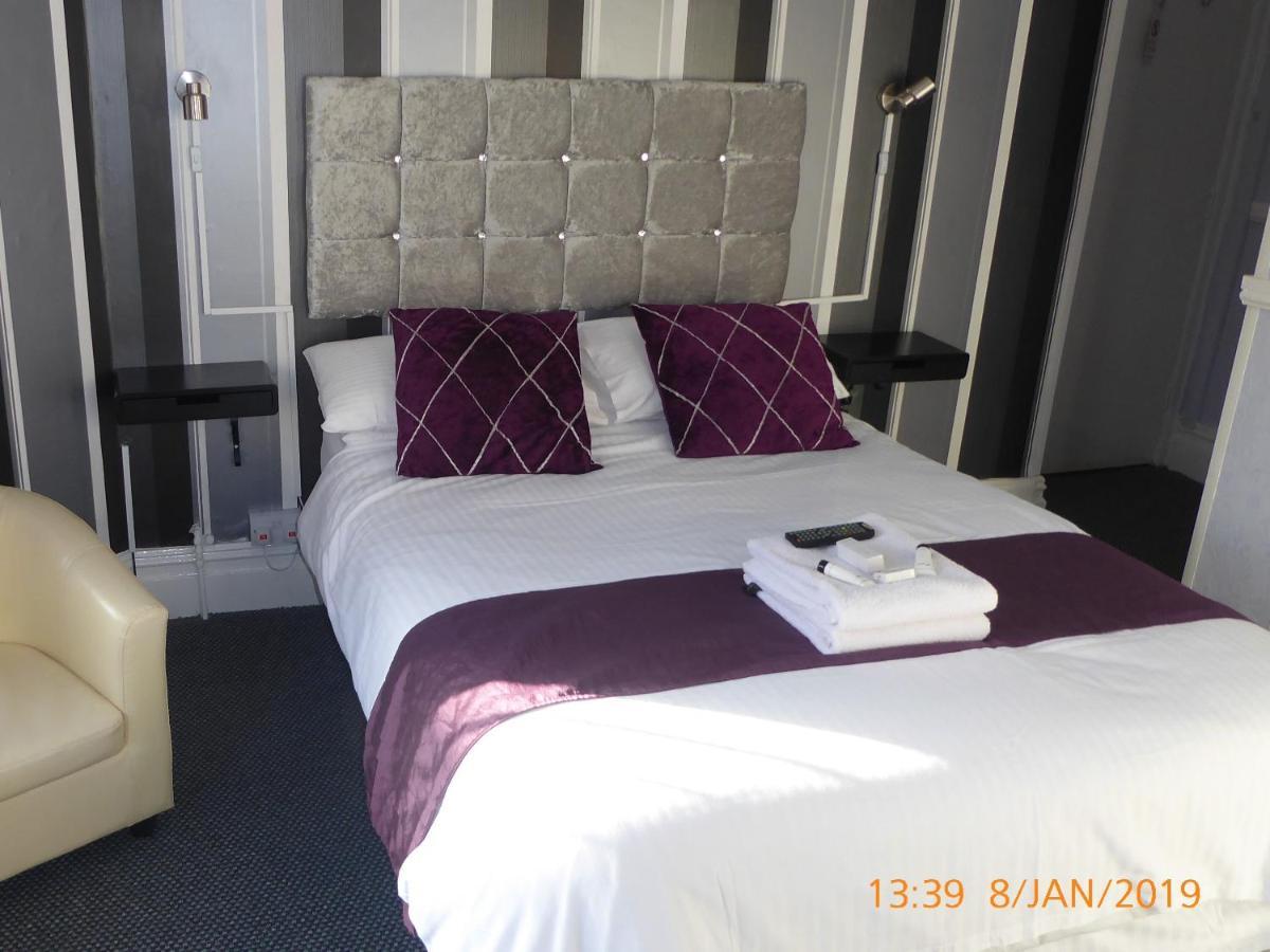 Economy Twin Room