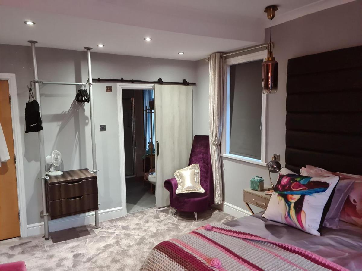 Standard King Room,1226001116:JPEG