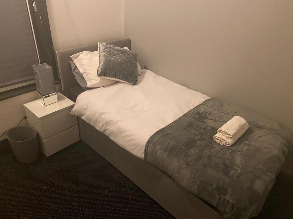 Single Room with Private Bathroom