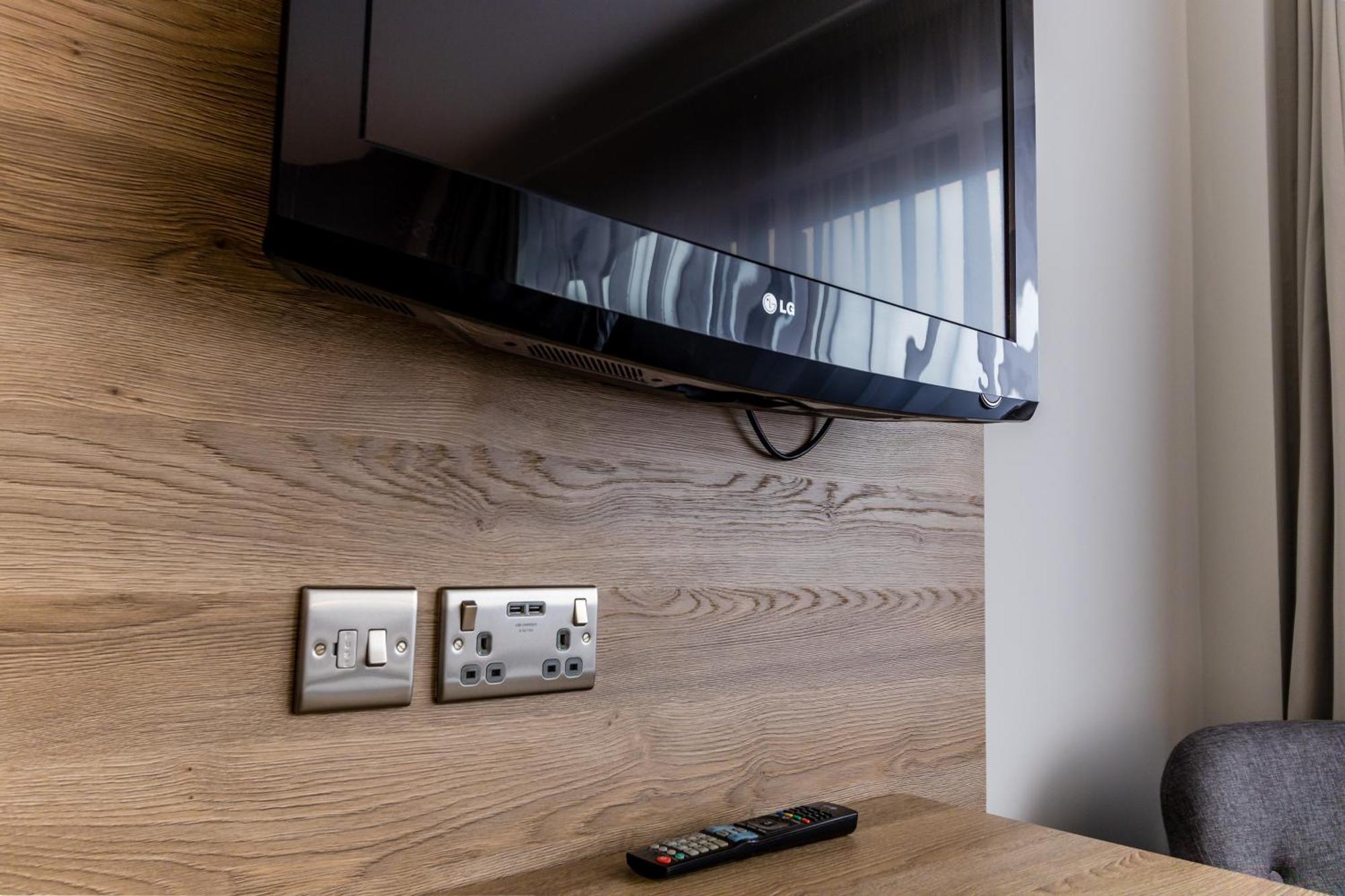 Standard Double Room,1274086660:JPEG