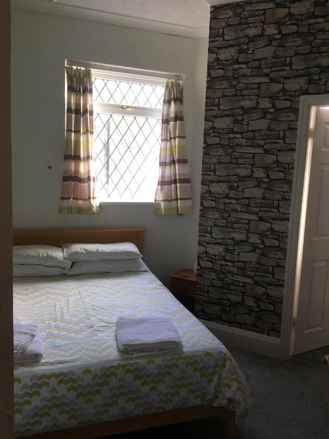 Double Room,1498982686:JPEG