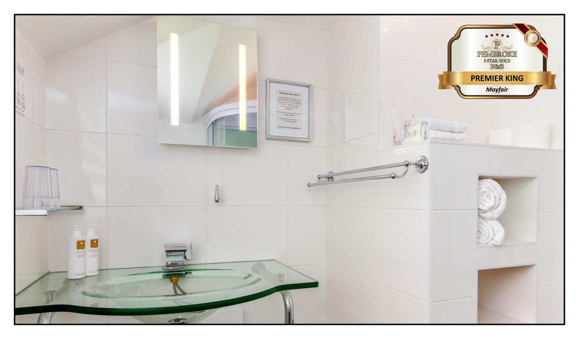 Deluxe King Room,1533914575:JPEG