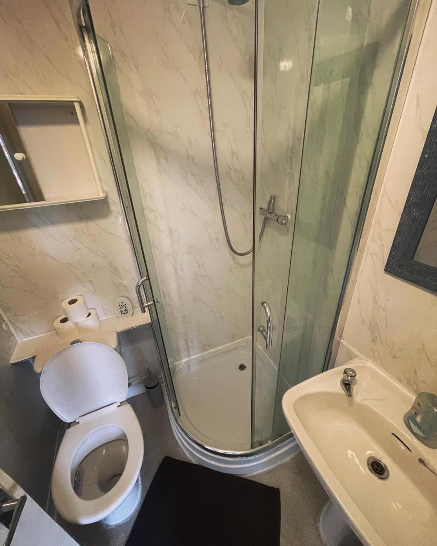 Comfort Driepersoonskamer met Douche