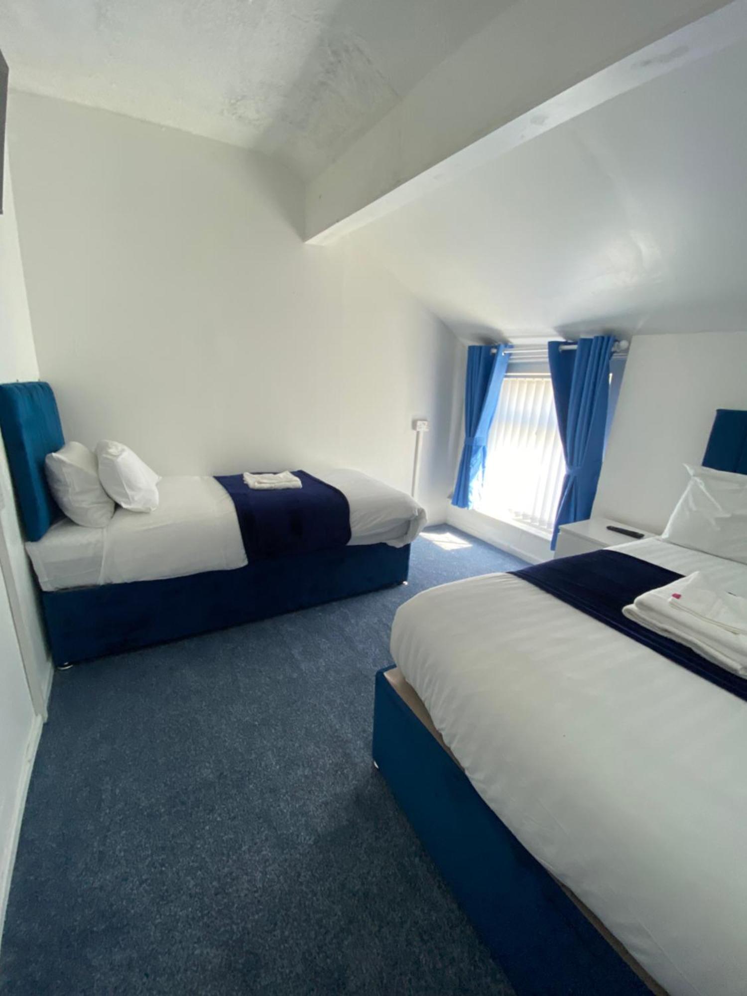 Basic Triple Room,1609233927:JPEG
