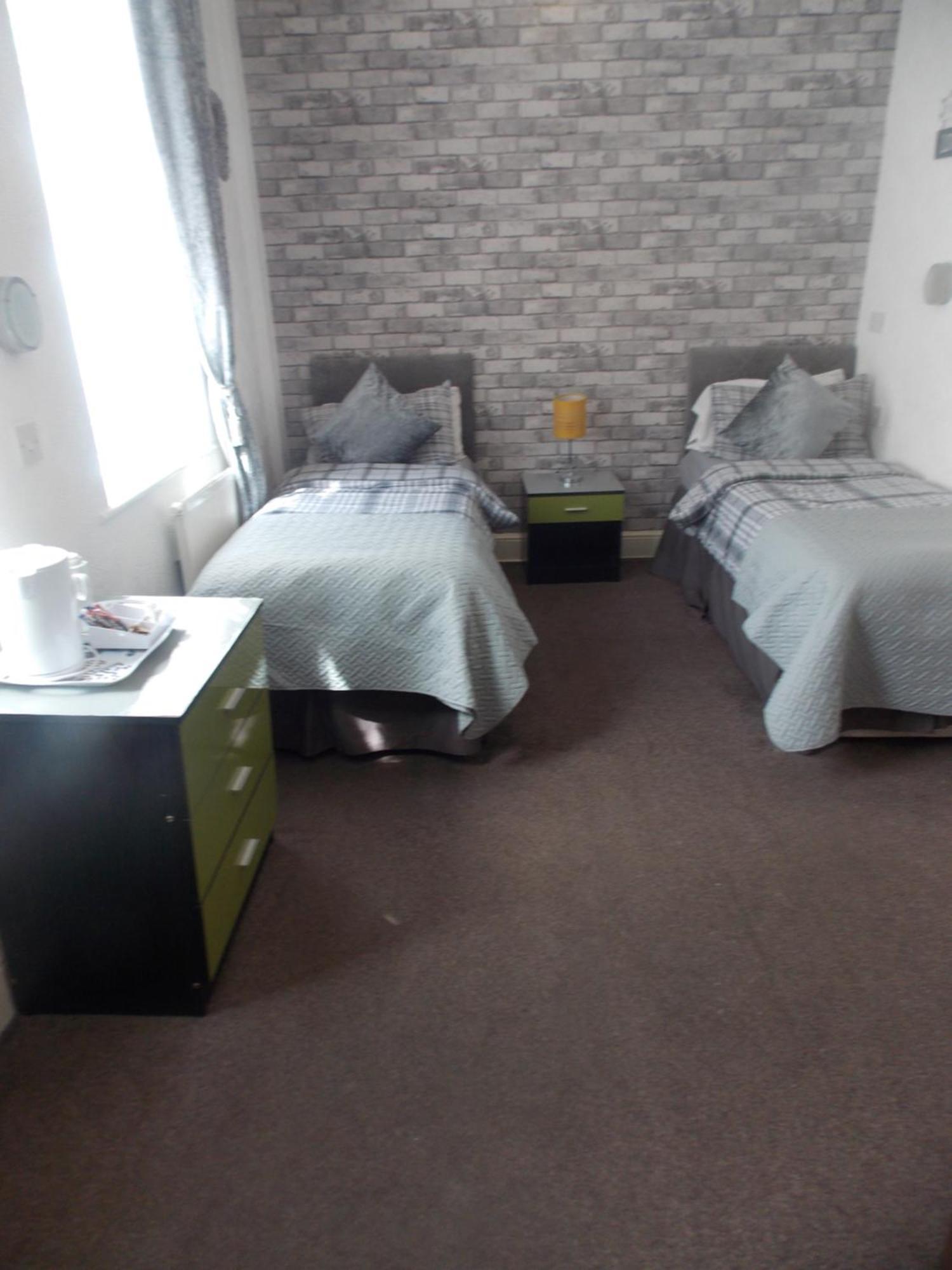 Large Twin Room
