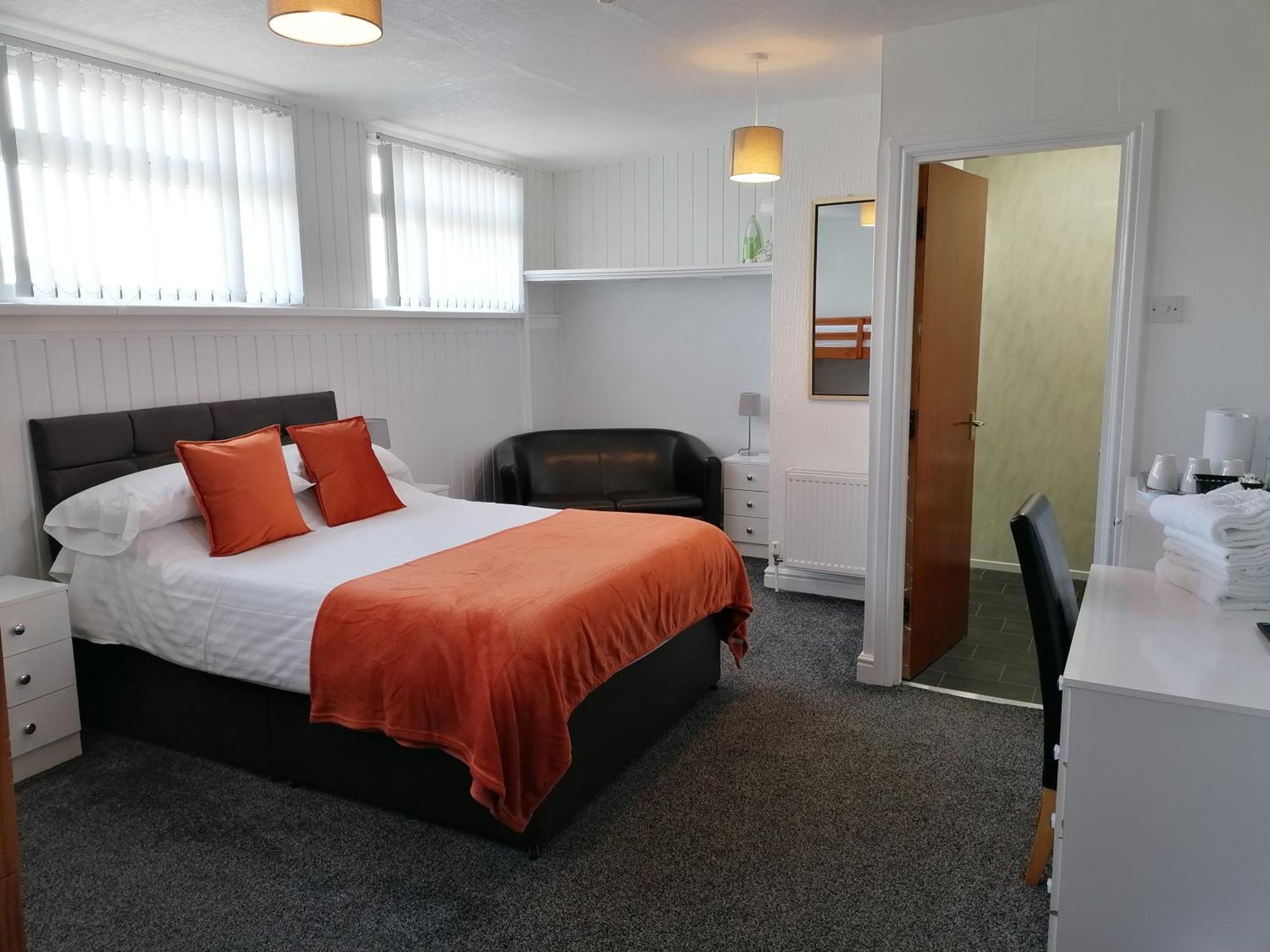 Family Room,1658774554:JPEG