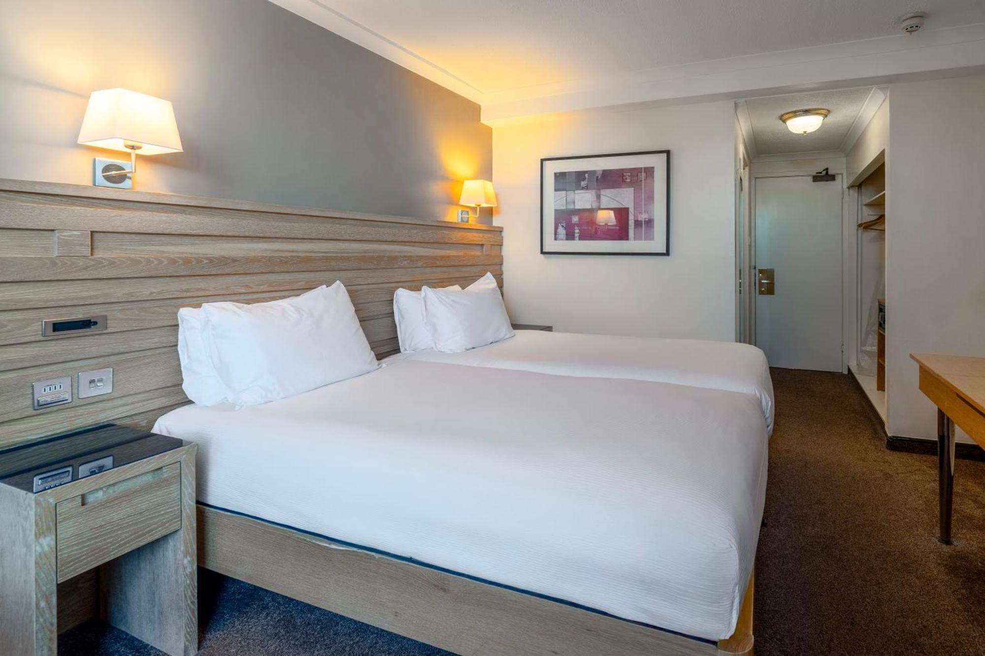 Twin Room Partial Sea View