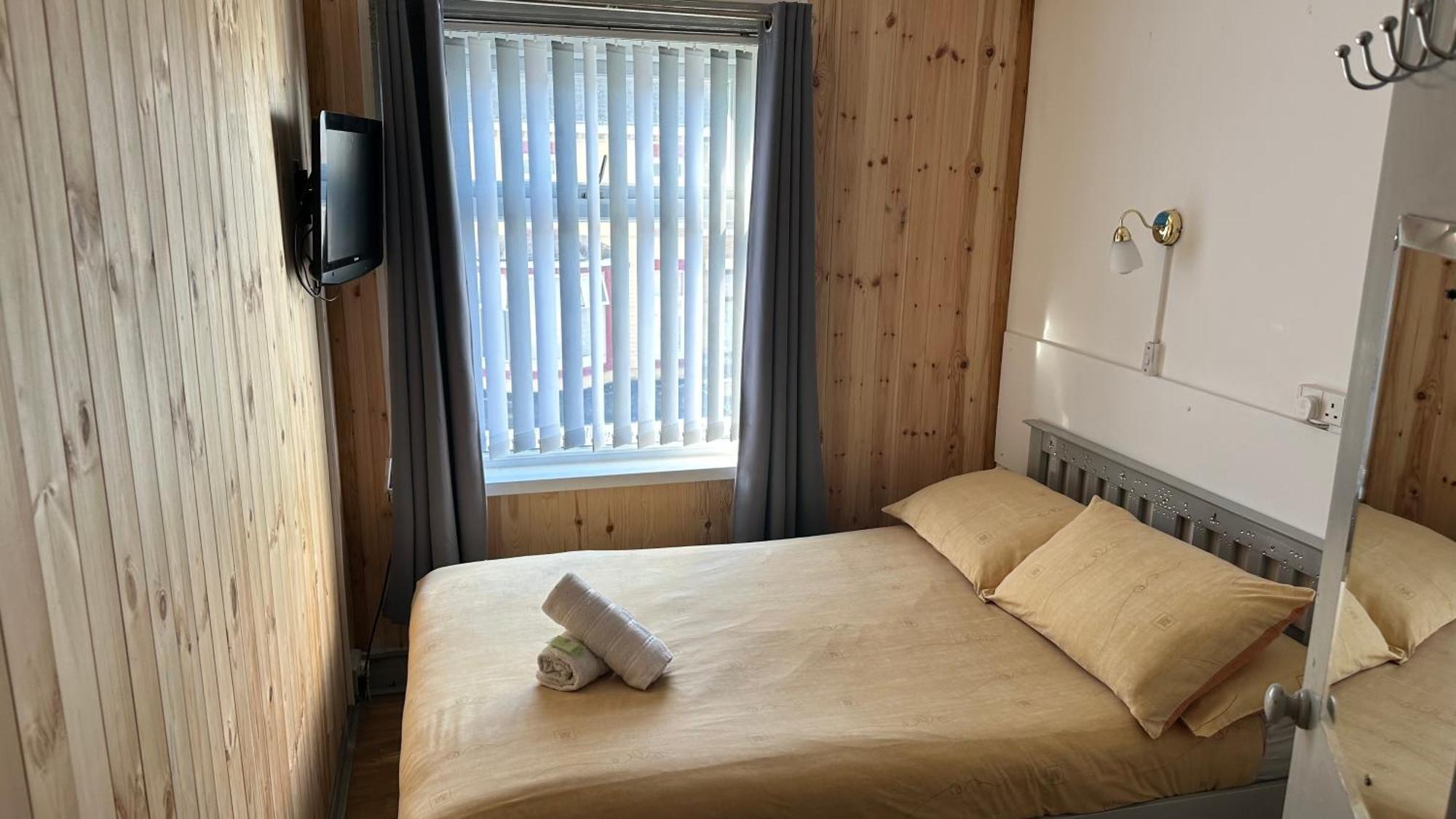 Budget Single Room