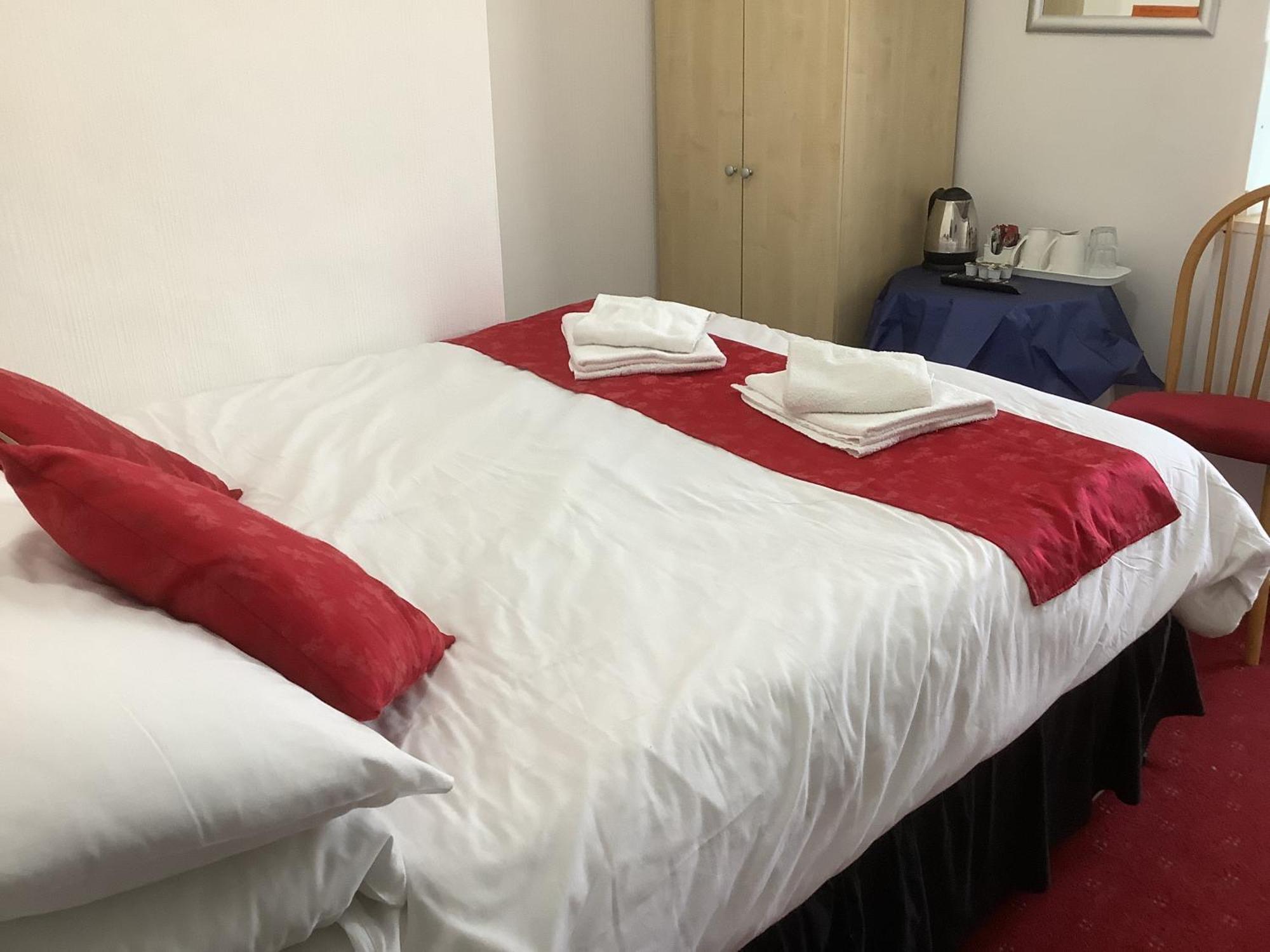 Budget Double Room,1722985809:JPEG