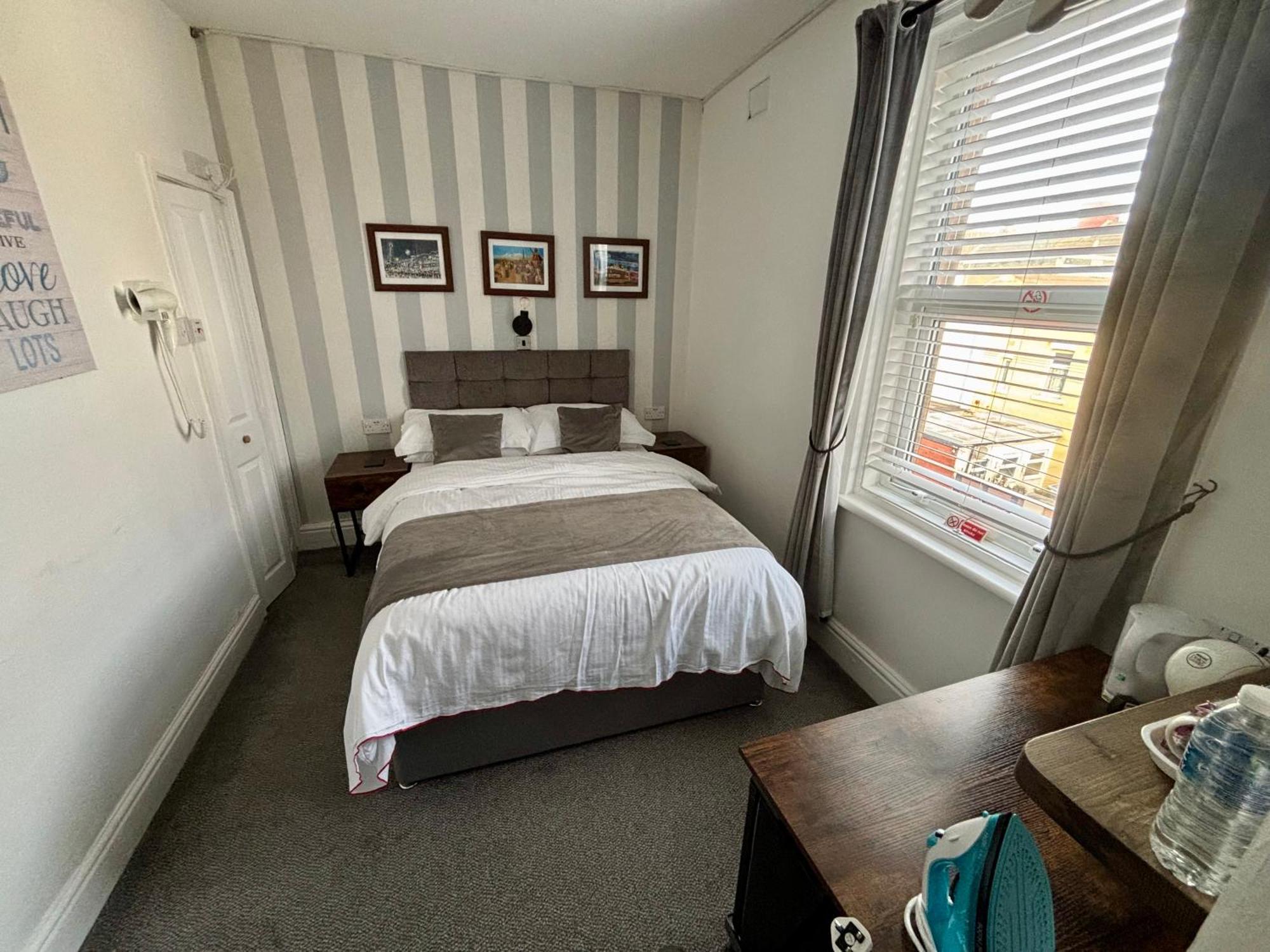 Double Room,1742883448:JPEG