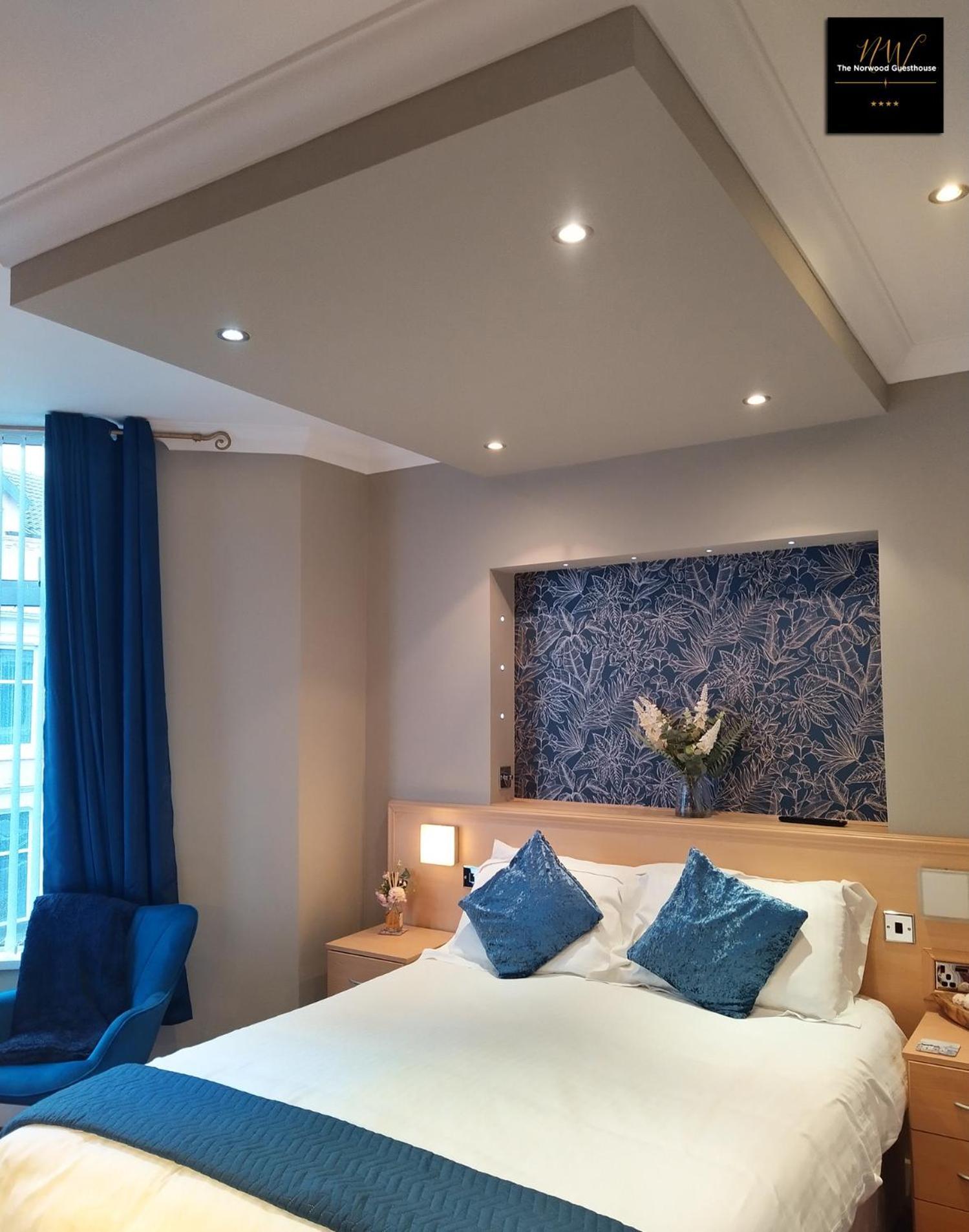 Family Room,1746960805:JPEG