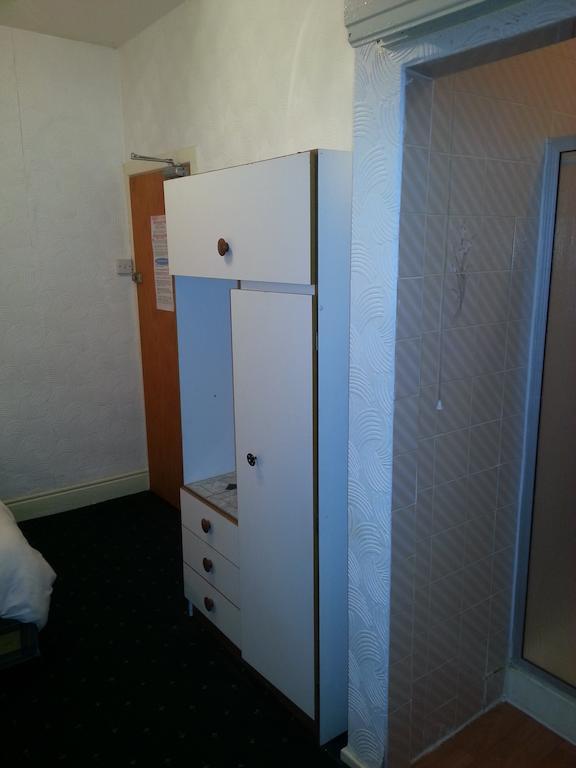 Familiekamer met Eigen Badkamer
