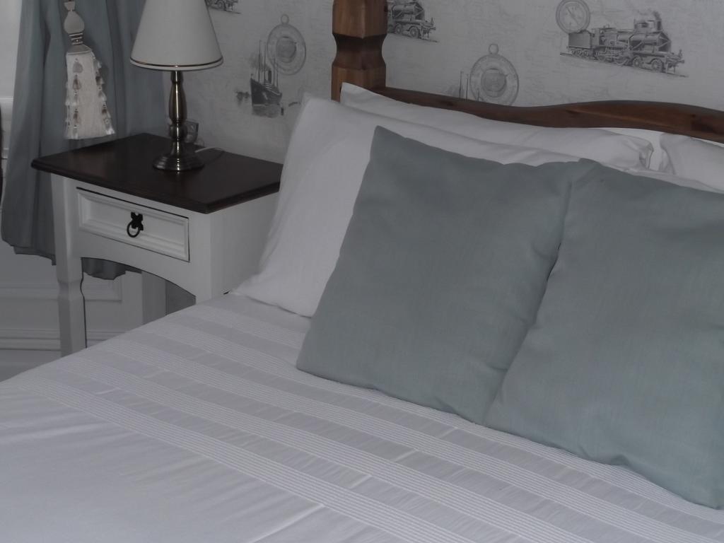 Large Double Room (Adults Only)