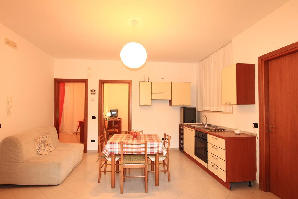 Standard Double Room,394692603:JPEG