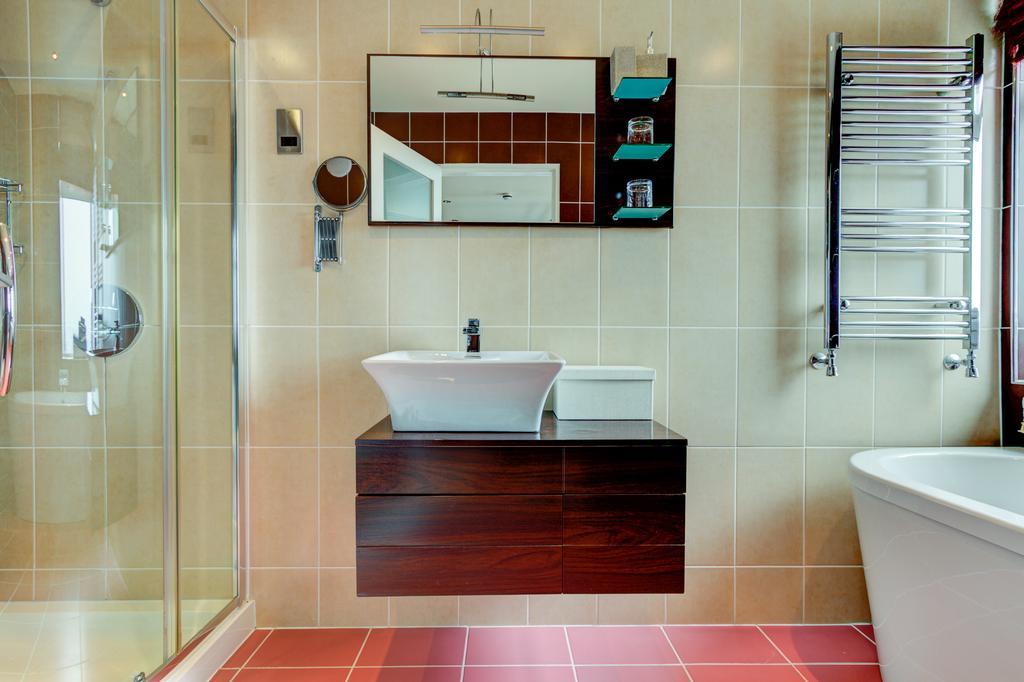 King Room with Four Poster Bed and Balcony,1215408406:JPEG