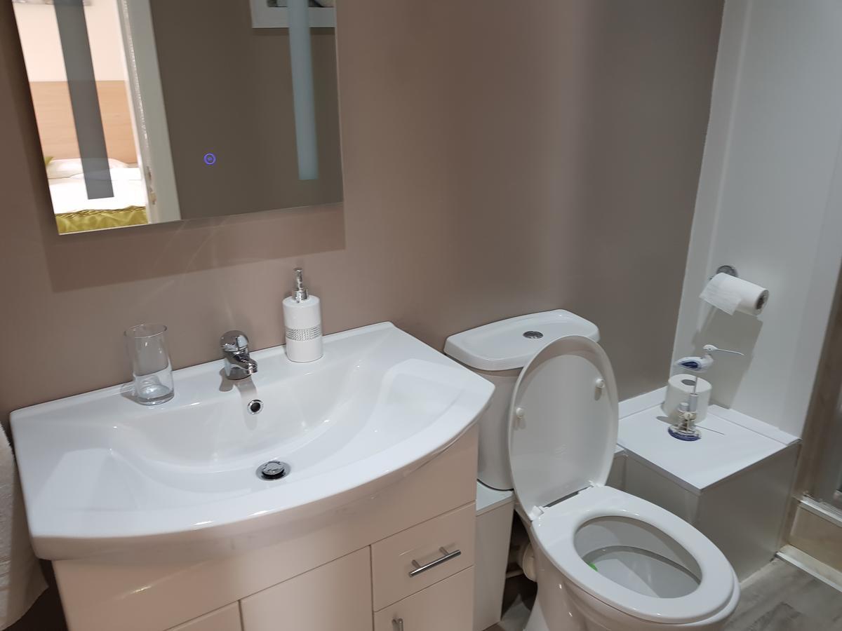 Driepersoonskamer met Eigen Badkamer