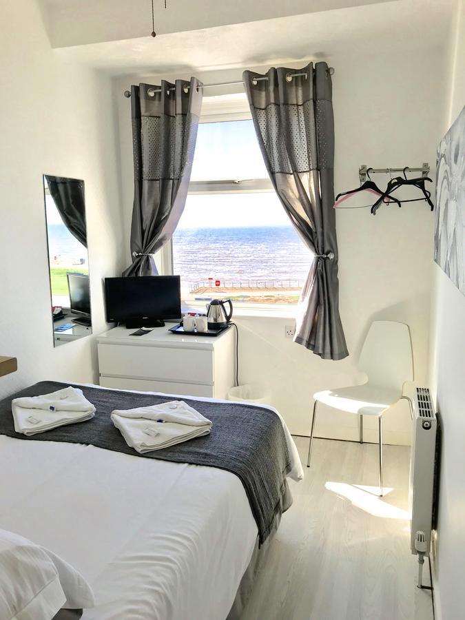 Doppelzimmer mit Meerblick