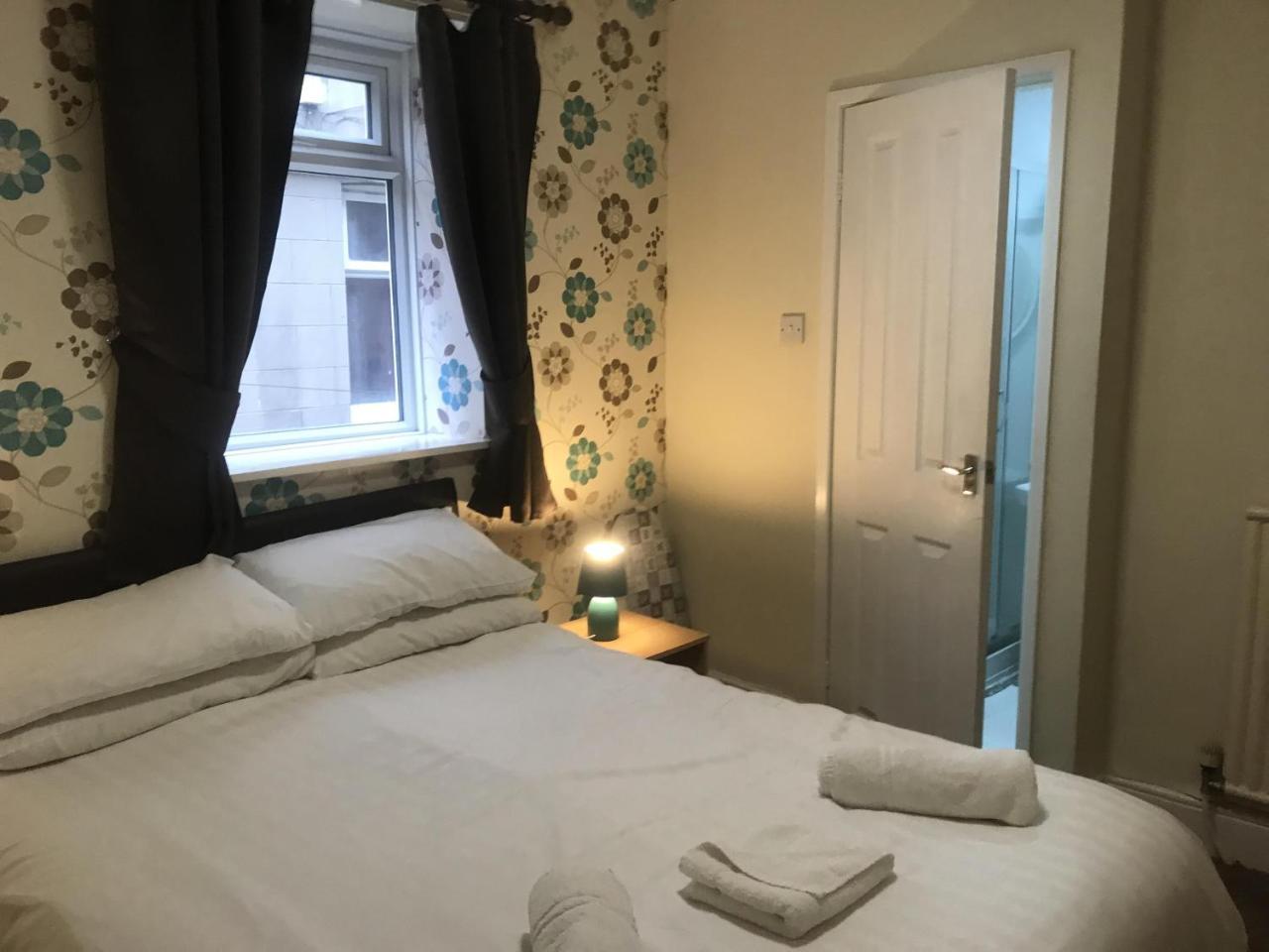 Doppelzimmer mit eigenem Bad