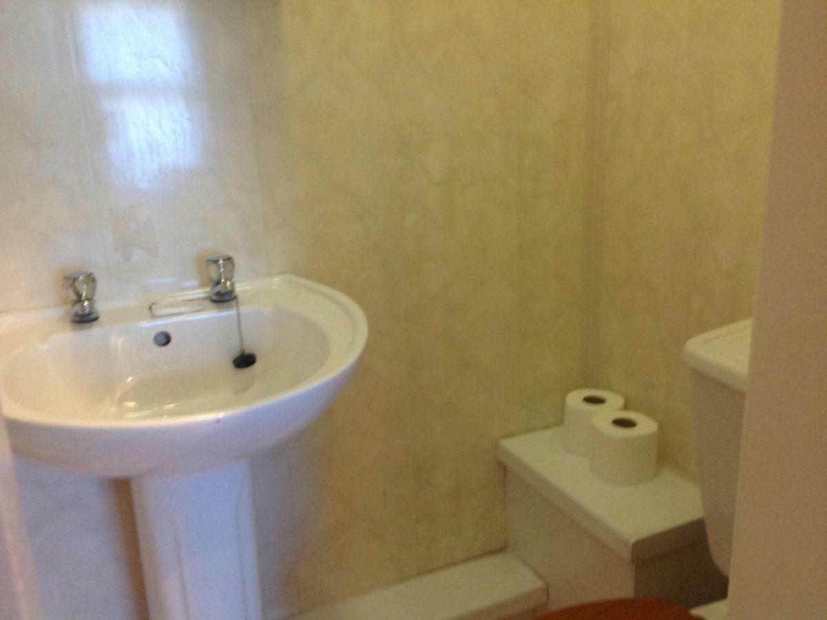 Familienzimmer mit Dusche