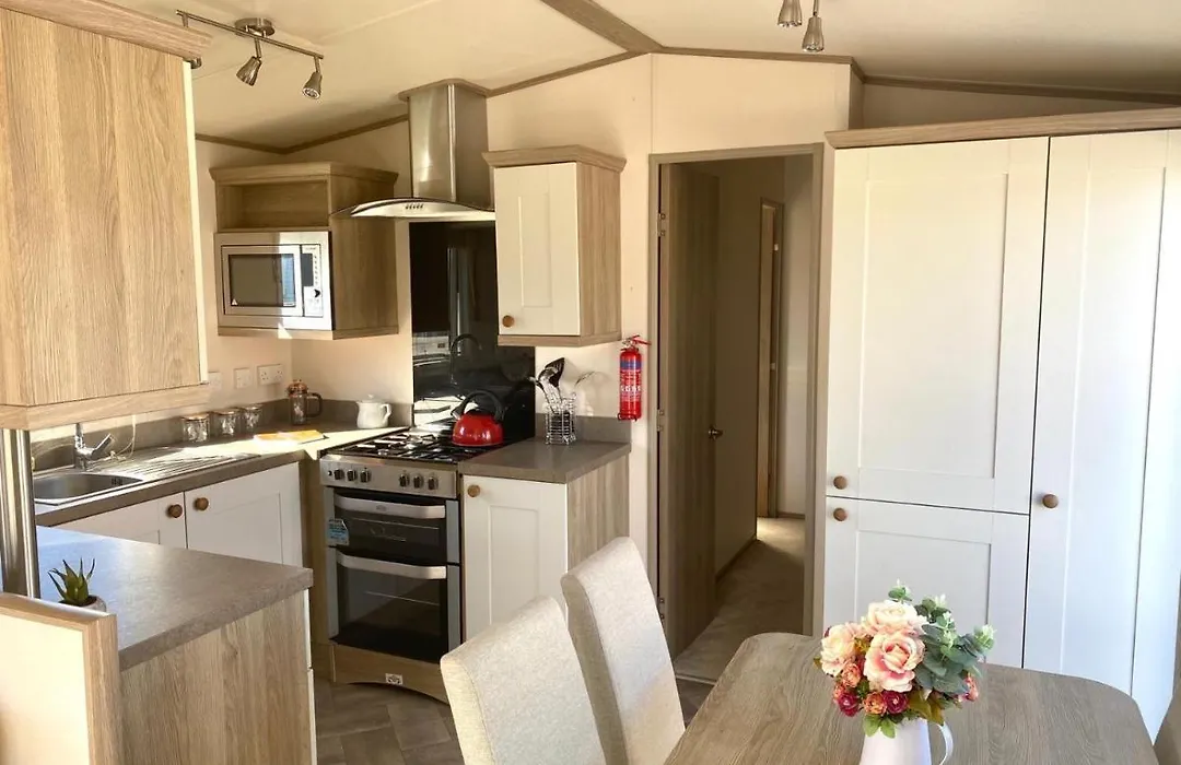 37 Bay View Oceans Edge By Waterside Holiday Lodges-1