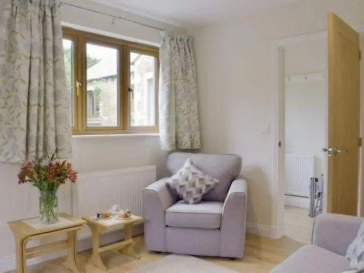 Rosebank Cottage-1