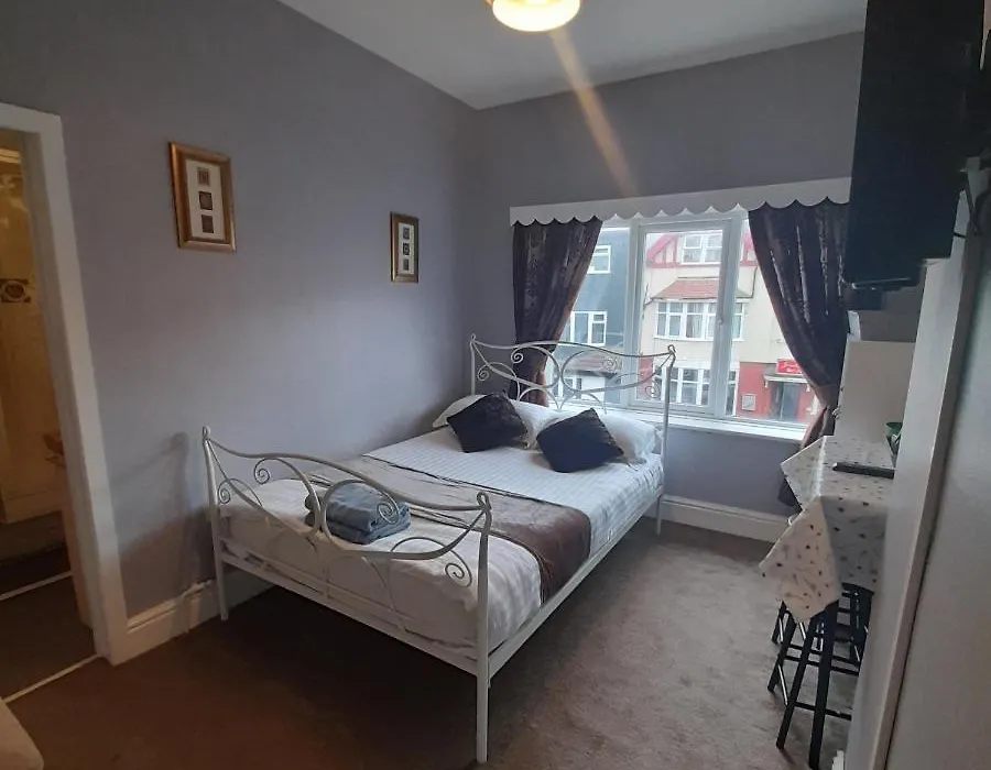 Merginn Guest House-1