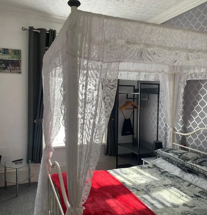 Hornby Villa 4*B&B Couples & Families Only-1