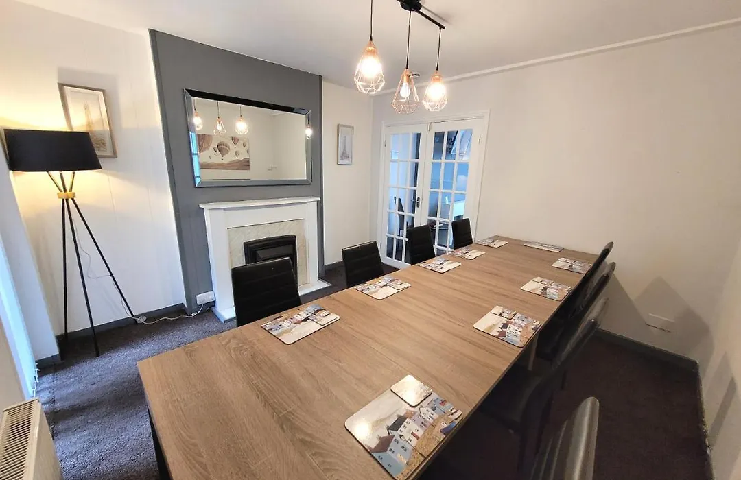 The Bromley Central Holiday Home - Blackpool Resort Collection-1
