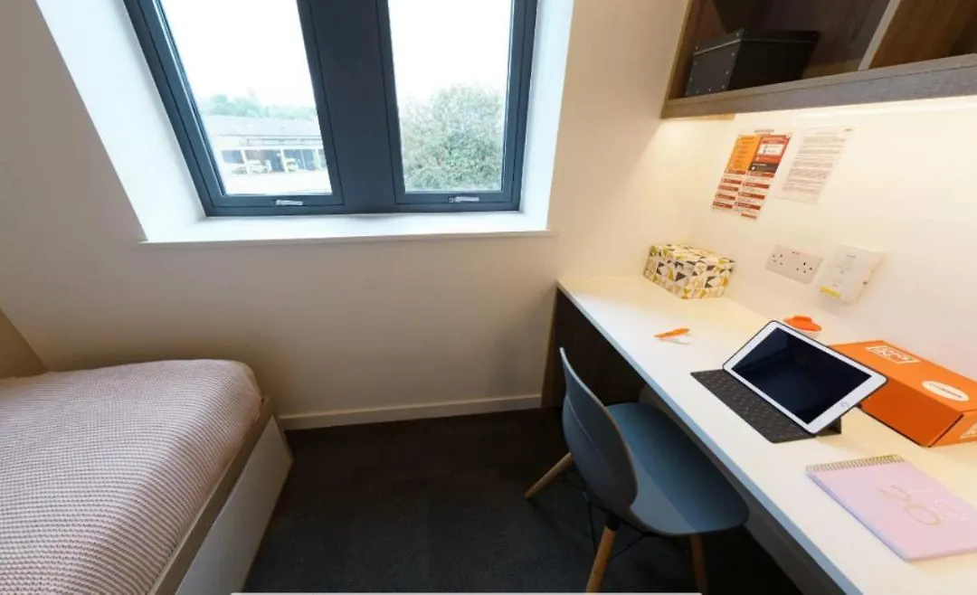 1 Night Free Comfortable Rooms In Lancaster For Students Only - Sk-1