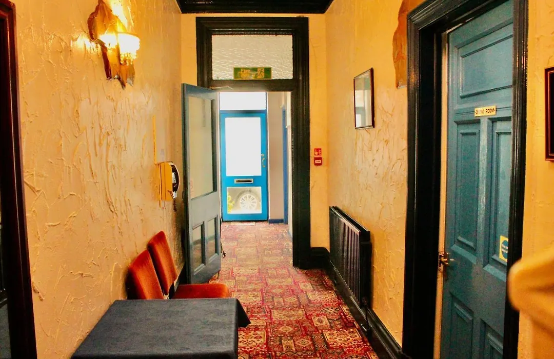 Beach Blackpool Hotel - Great Location, Comfortable Beds-1