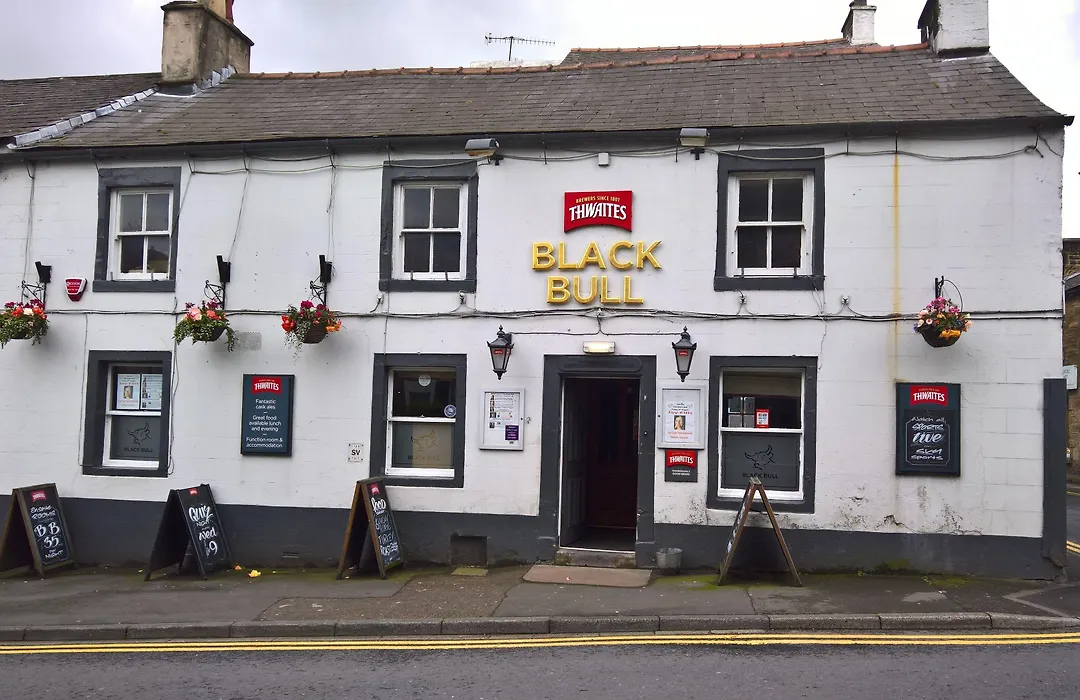 Black Bull Hotel-1