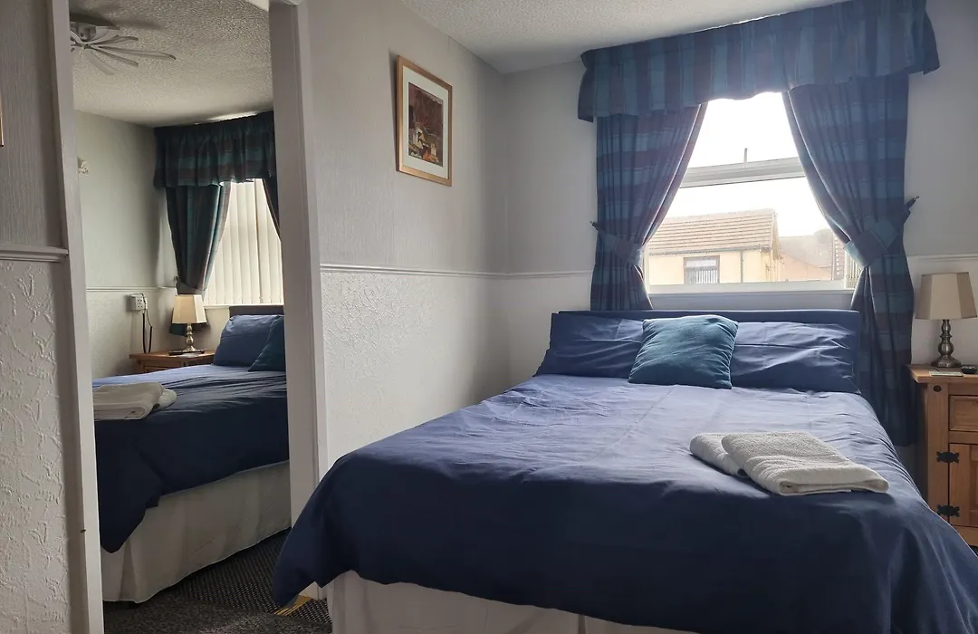 Thornhill Blackpool-1