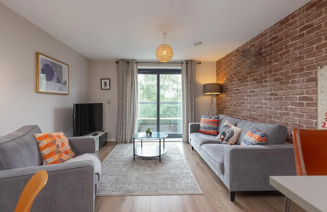 Lancaster City Apartment-1