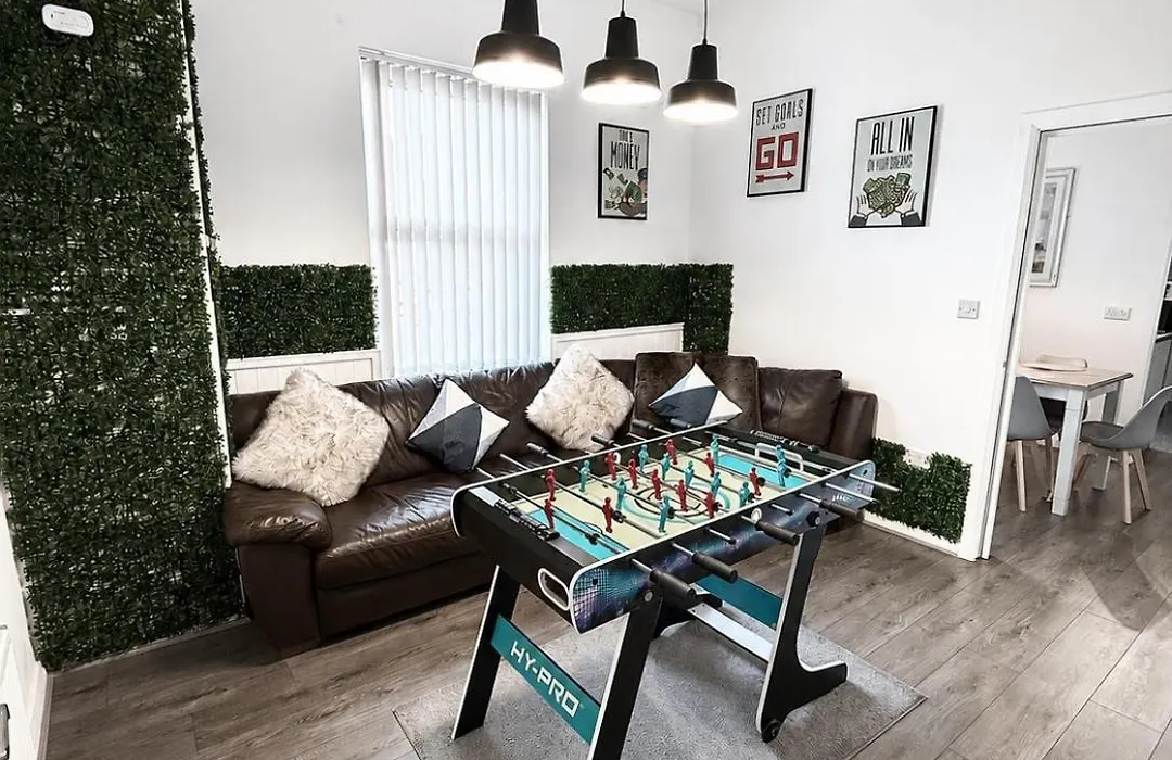 Monopoly Holiday Home-1