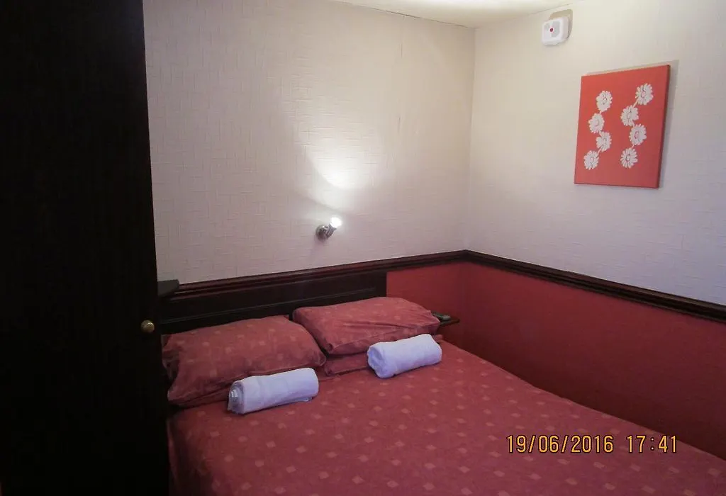 Trentham Guest House-1