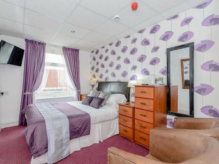 Benson Hotel - Small Families & Couples Only-1