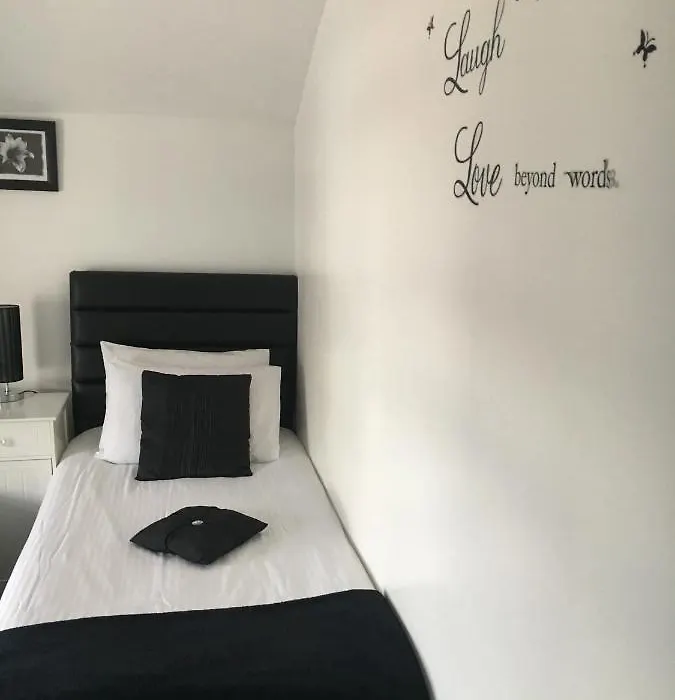 Ardern Hotel-1