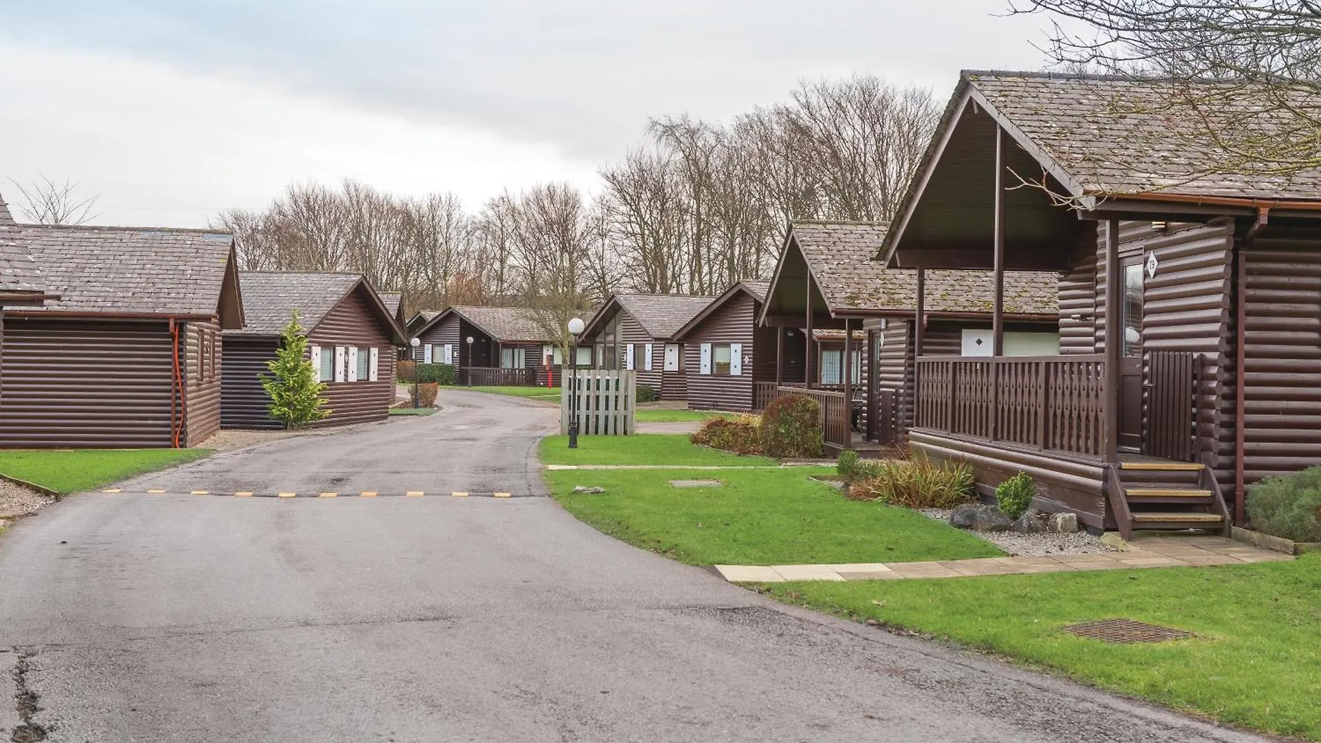 Pine Lake Resort Carnforth: 4 star Hotel with a Minimum Price 26 ...