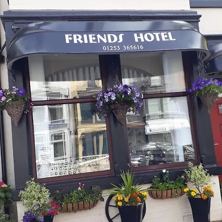 Friends Hotel-3