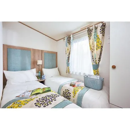 37 Bay View Oceans Edge By Waterside Holiday Lodges-2