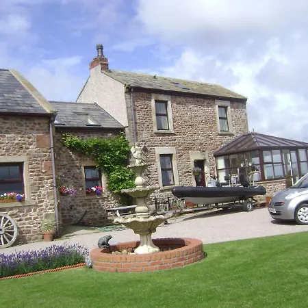 Cottage - Sleeps 5 - Hot Tub - Garden - Parking-2