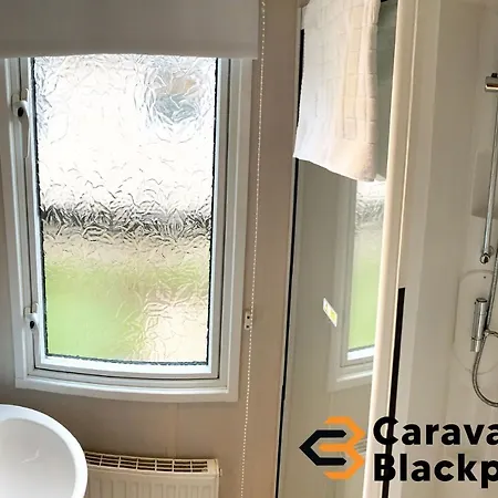 Caravan Blackpool-3