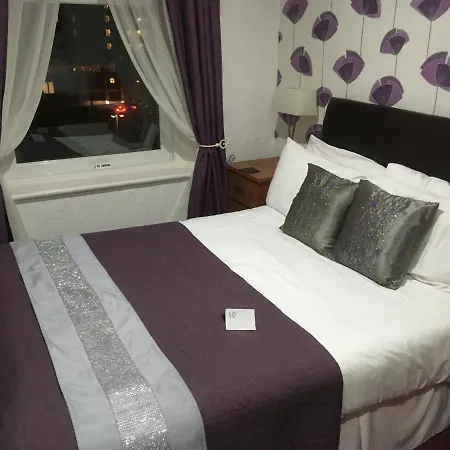 Benson Hotel - Small Families & Couples Only-2