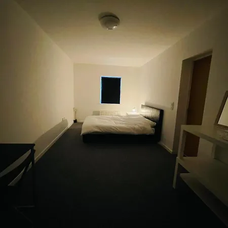 En-Suite For Family,Couple And Females-3