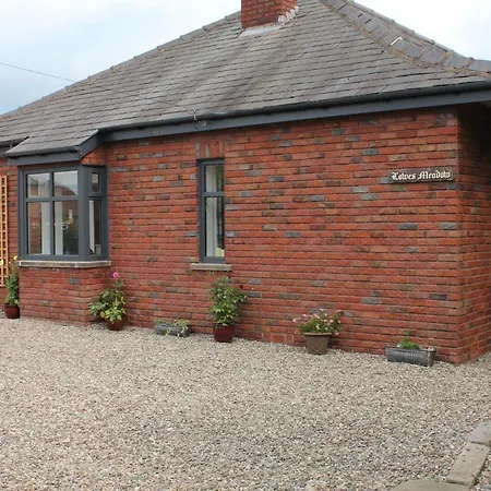 Lowes Meadow Cottage-2