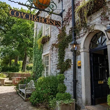 The Coach And Horses-3