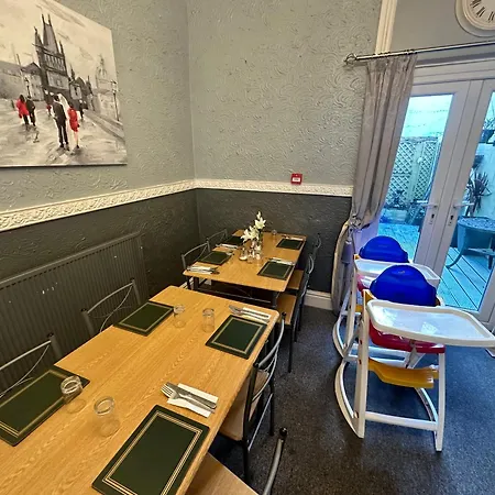 Greenmount Guest House - Pet Friendly No Extra - Central To Everything - Everyone Welcome-2