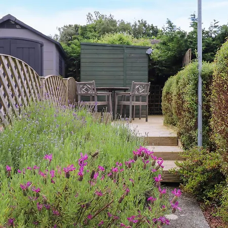 Honey Pot Cottage-2