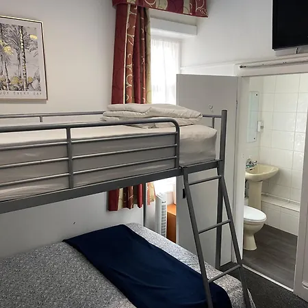 Backpackers Blackpool Hotel & Suites-3